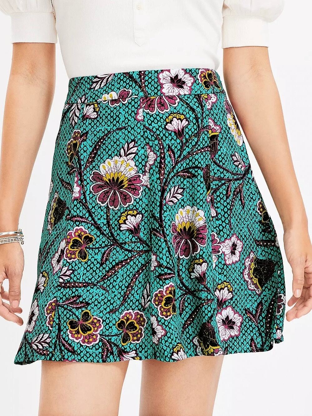 Ann Taylor LOFT A-Line Flowy Blue Purple Springtime Floral Mini Skirt SIZE 6 NWT